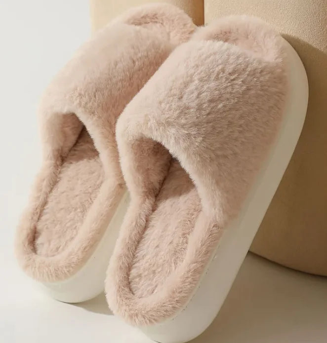 Women’s Cozy Winter Fluffy Slippers